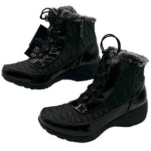 Khombu NWT Womens 8W Black Quilted Winter Boots Faux Fur Lining K Comfort